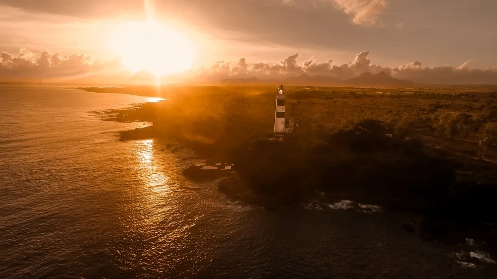 albion-lighthouse-in-mauritius.webp