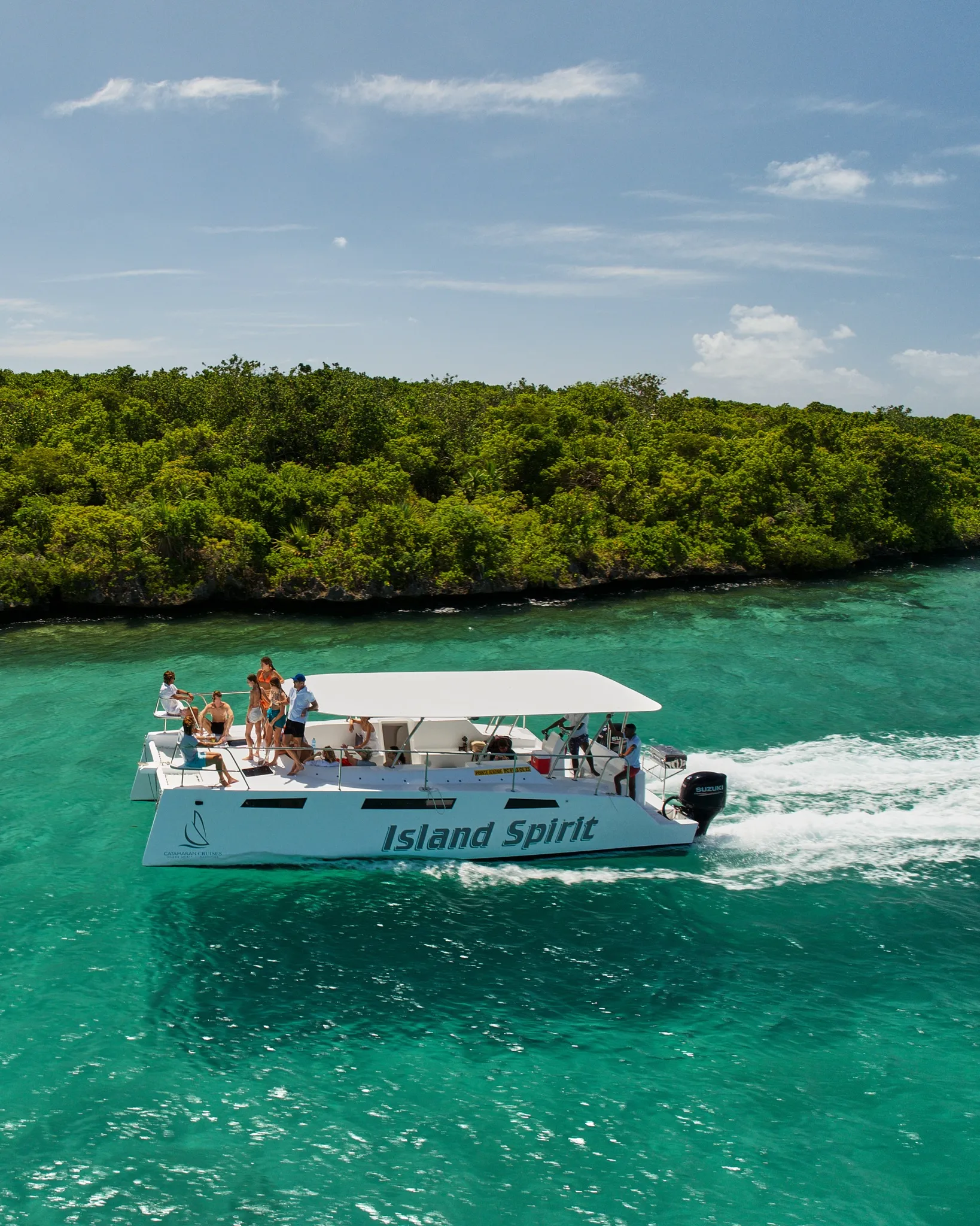 discover-east-coast-catamaran-cruises.webp
