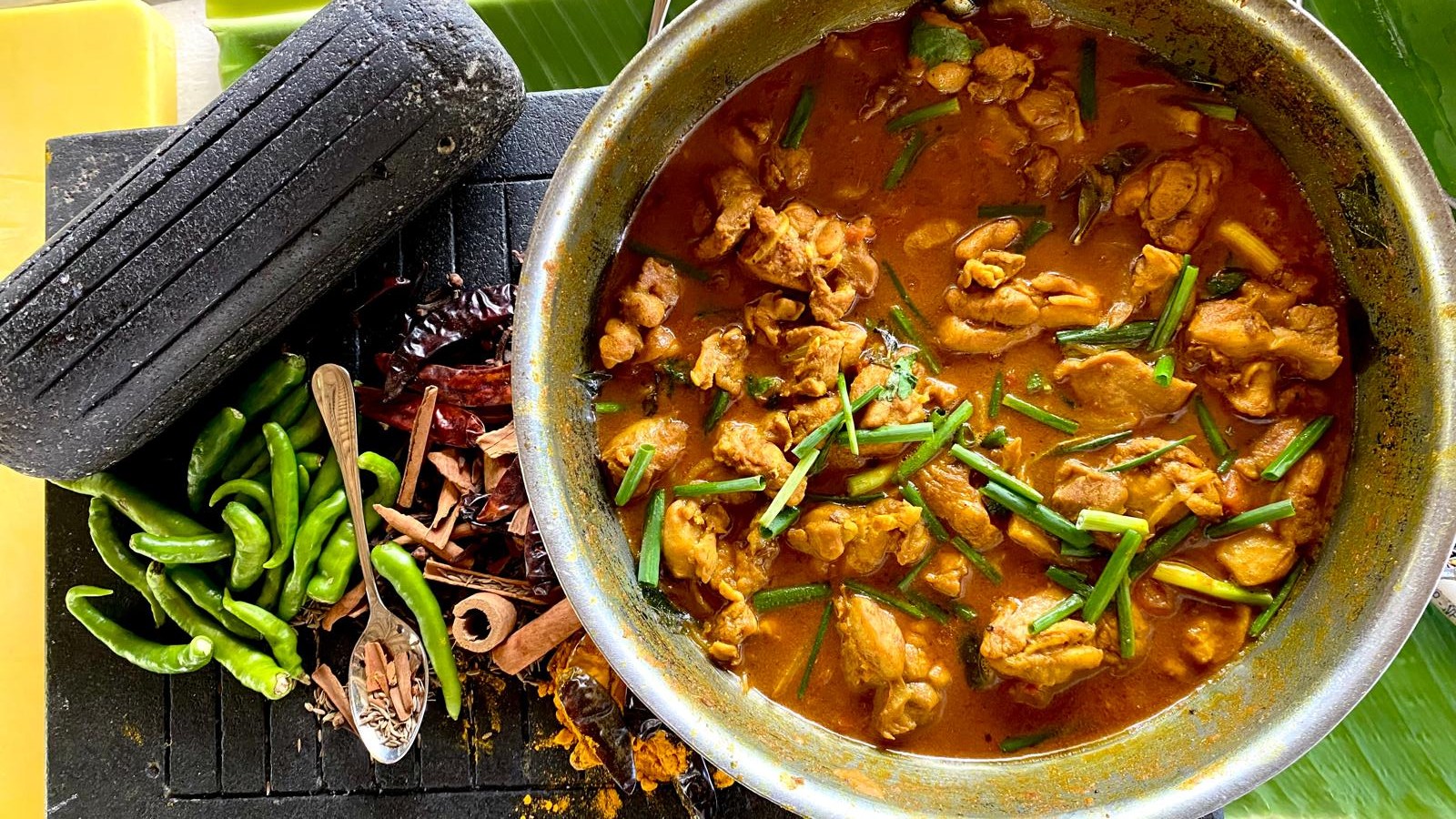 famous-chicken-curry-of-mauritius-.jpeg