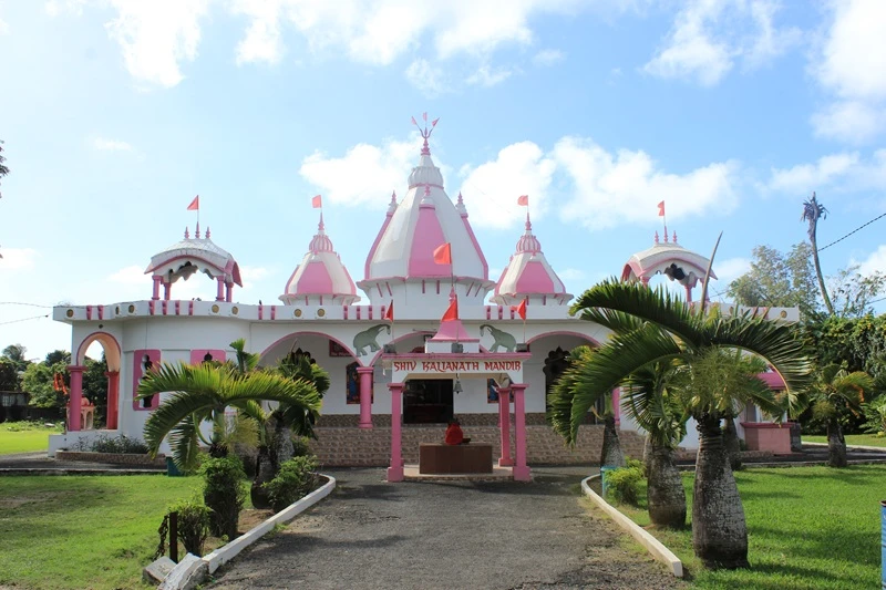 grand-baie-mandir.webp