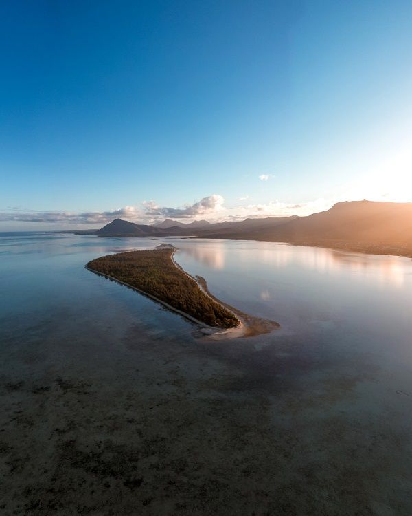 ile-aux-benitiers-1.jpg