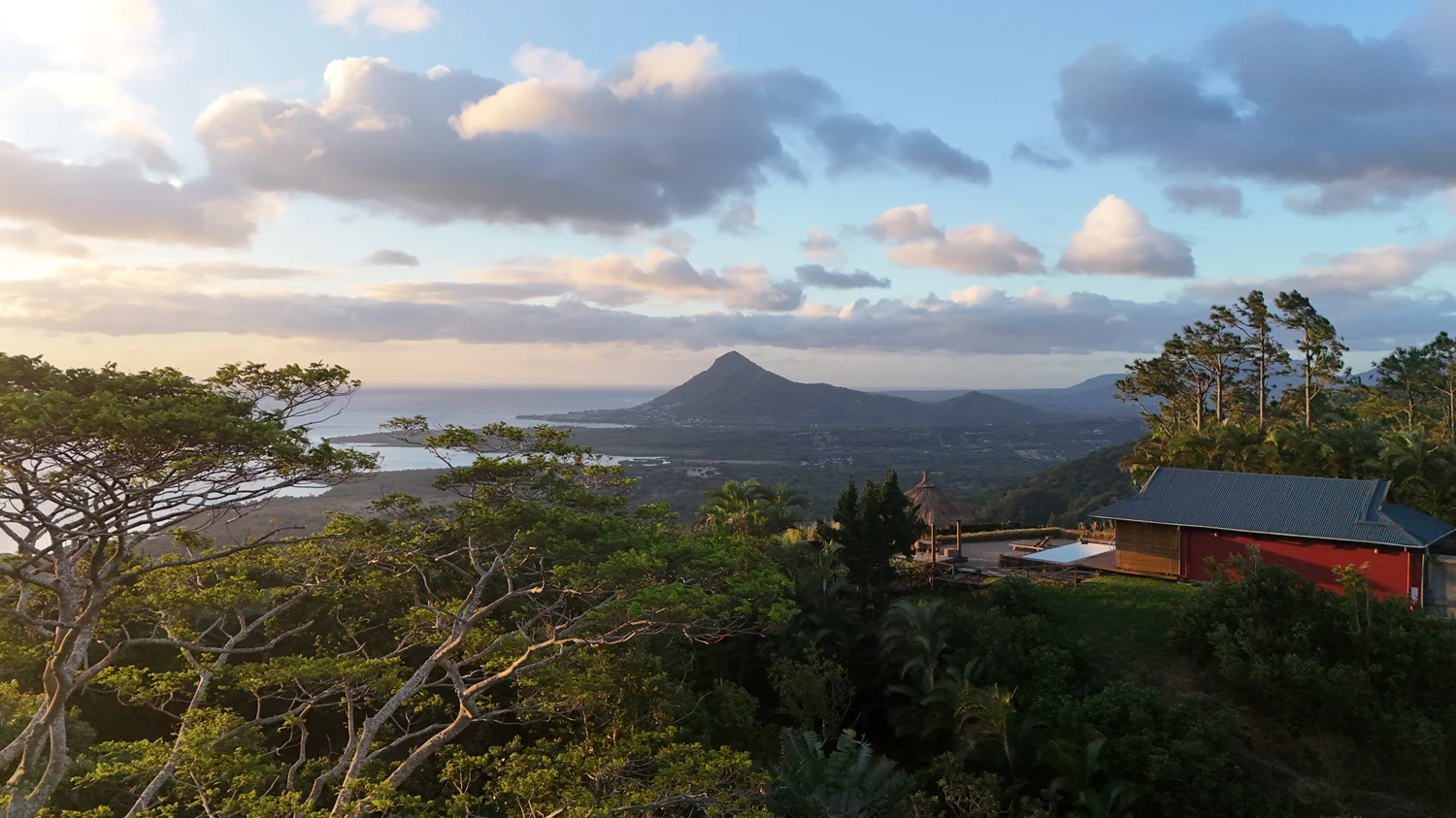 lakaze-chamarel-piton-canot.webp