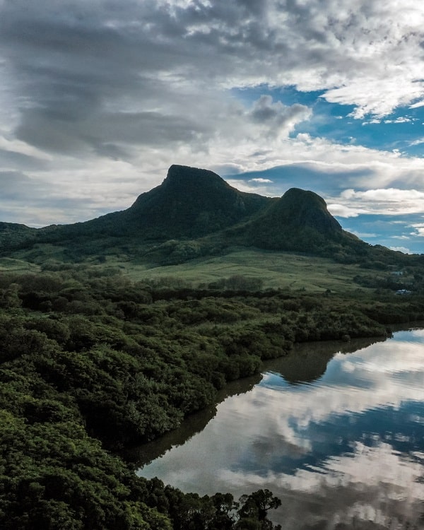 lion-mountain-at-ferney.jpg