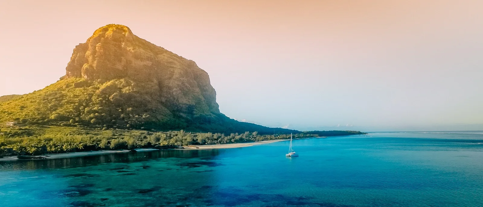 mauritius-catamaran-cruises.webp
