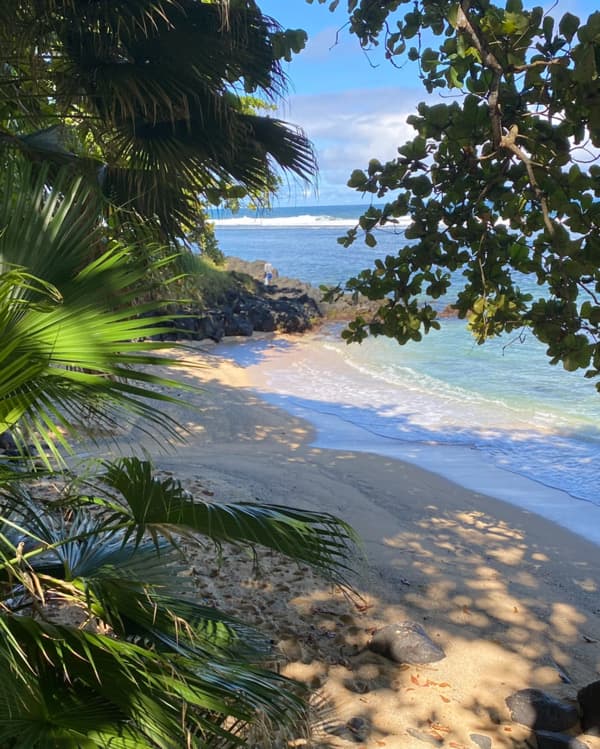 souillac-beach-in-the-south.jpeg