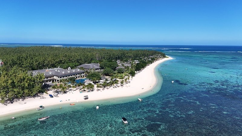 st-regis-in-mauritius-le-morne-luxury-resort.jpg
