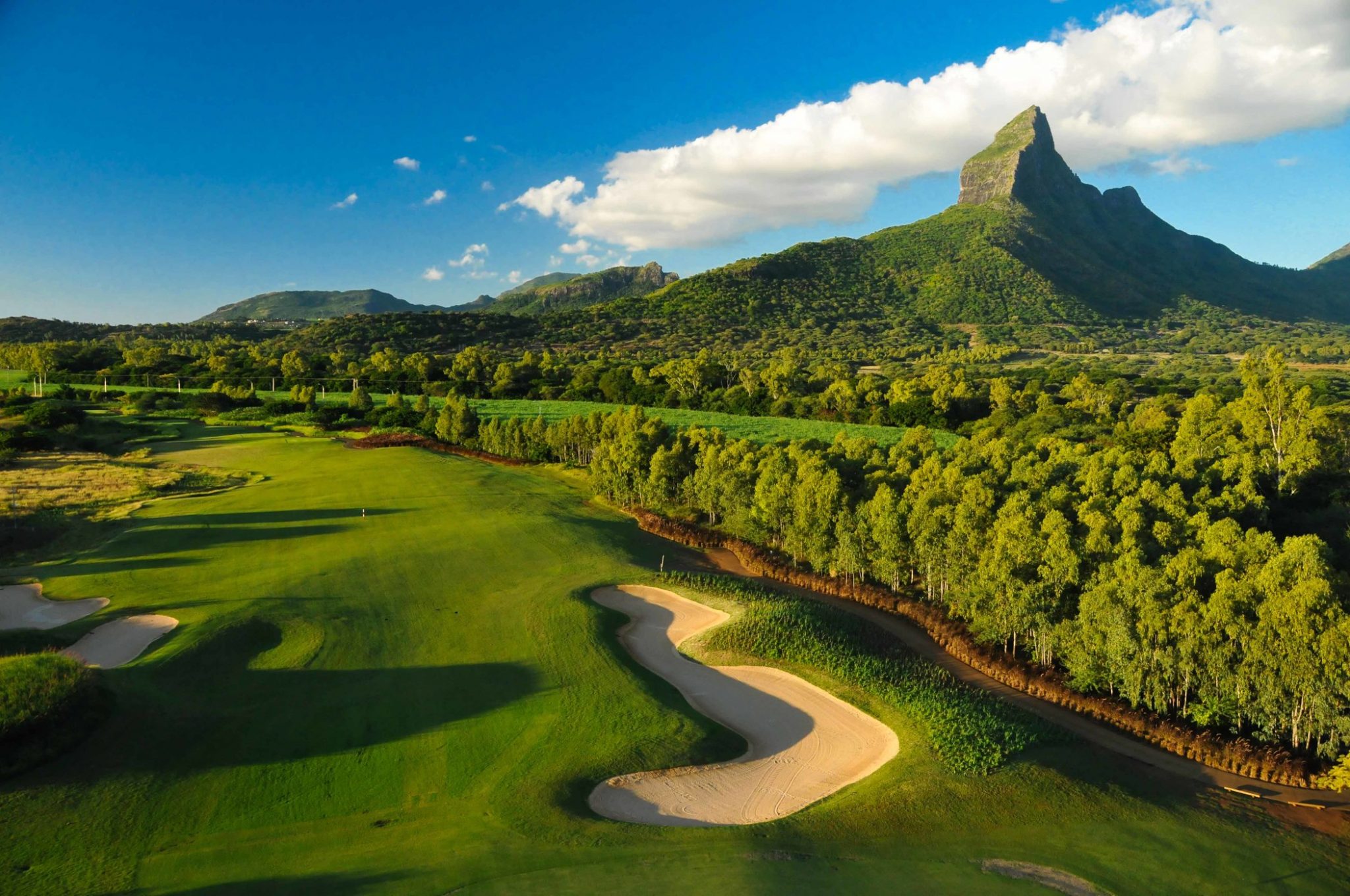 tamarina-golf-in-mauritius.jpg