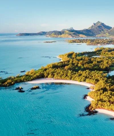 Full Day Private charter to Ile aux Cerfs Beach photo 5