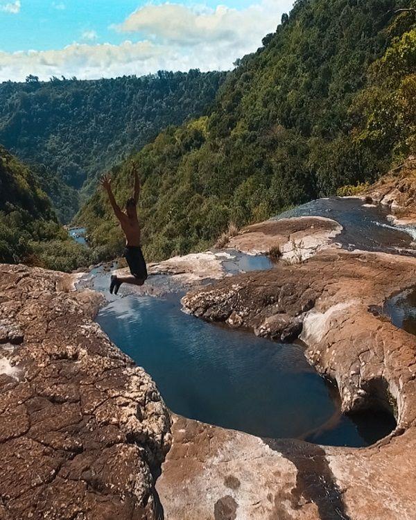 Seven Waterfalls (7 Cascades) Beach photo 18