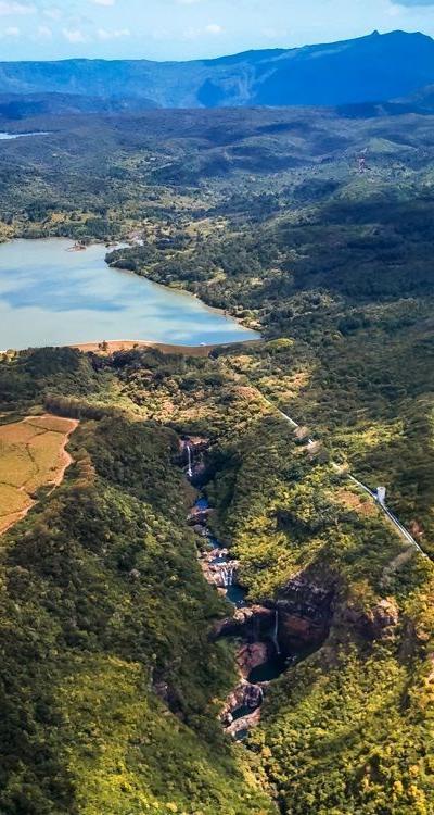 Seven Waterfalls (7 Cascades) Beach photo 3