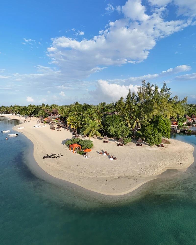 beach-villas-at-constance-le-prince-maurice-mauritius--combining-tropical-architecture--private-outdoor-space-and-a-beautiful-east-coast-beach-setting..webp