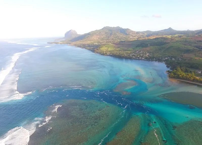 bel-ombre-lagoon-in-the-south-of-mauritius.webp