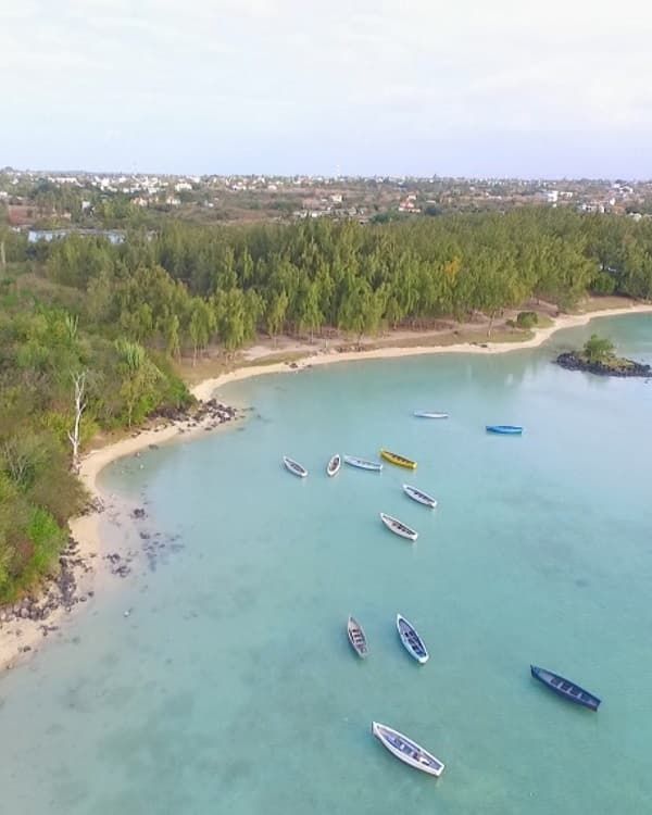 Scenic Butte à L’Herbe in Mauritius, a hidden coastal spot perfect for photography, sea views and discovering the quieter side of the north.
