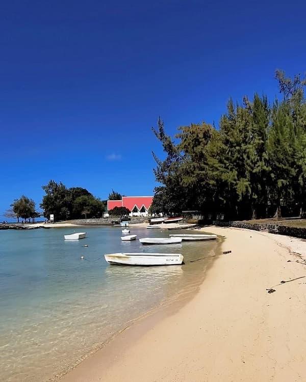 Cap Malheureux Beach photo 2