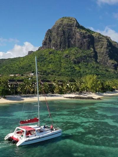 Catamaran Private sunset and Diner cruise from East Coast Beach photo 4