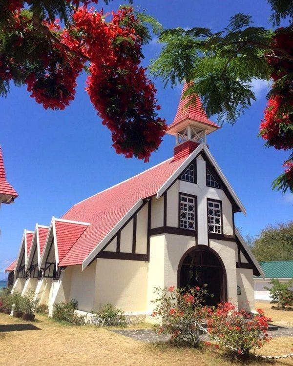 Notre Dame Auxiliatrice at Cap Malheureux