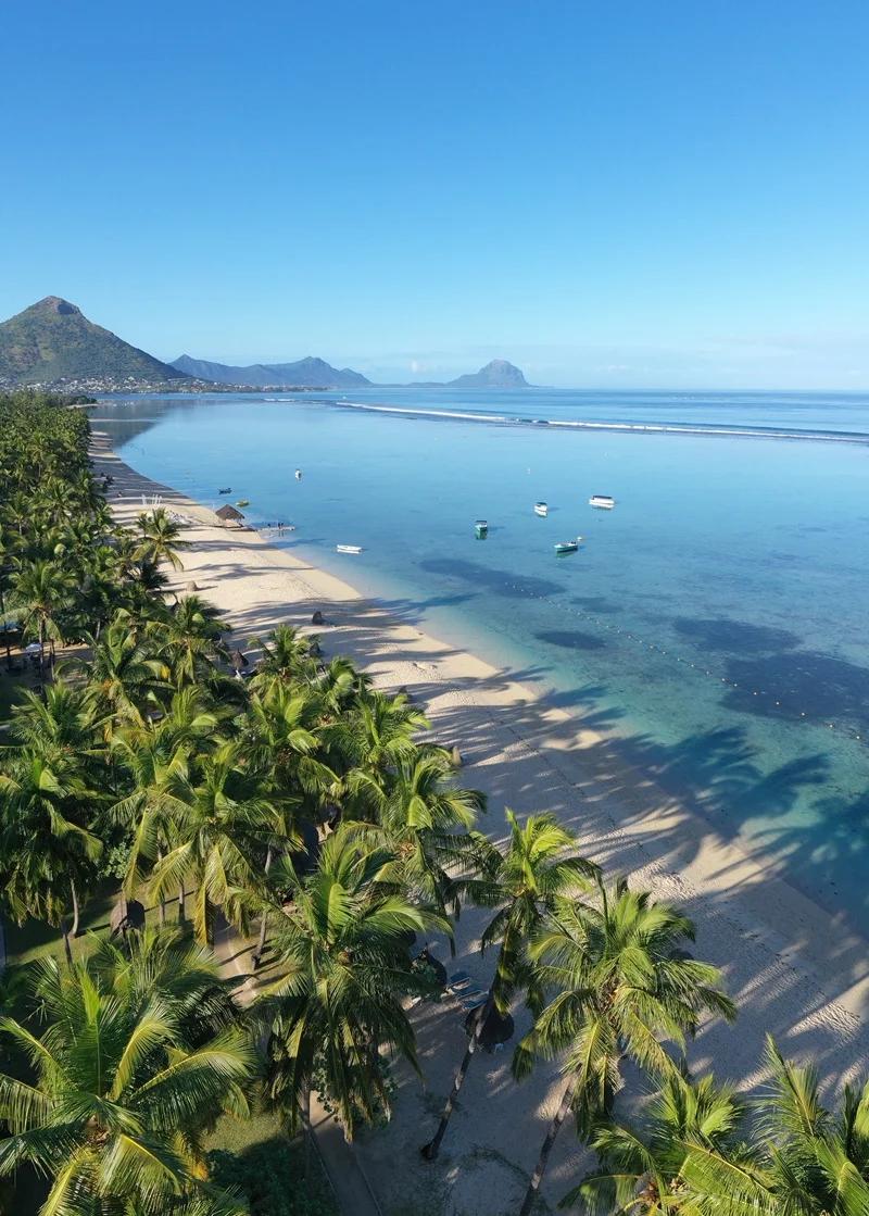 Playa de flic-en-flac en Mauricio