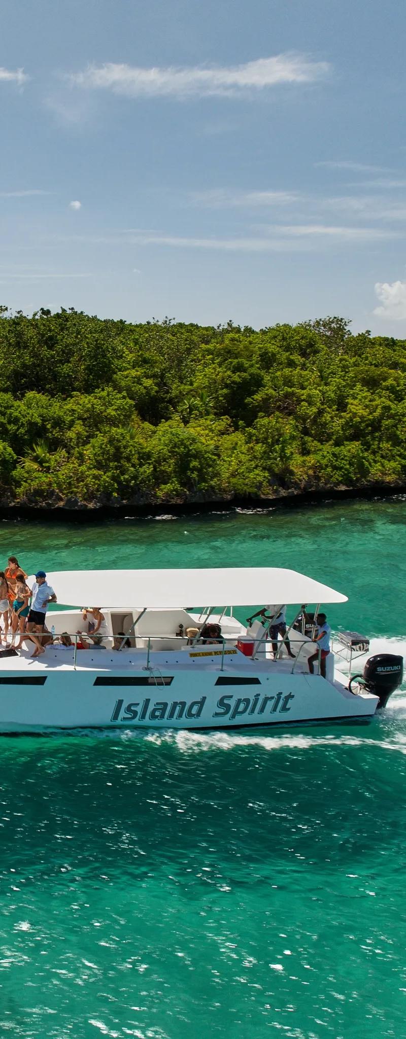discover-east-coast-catamaran-cruises.webp