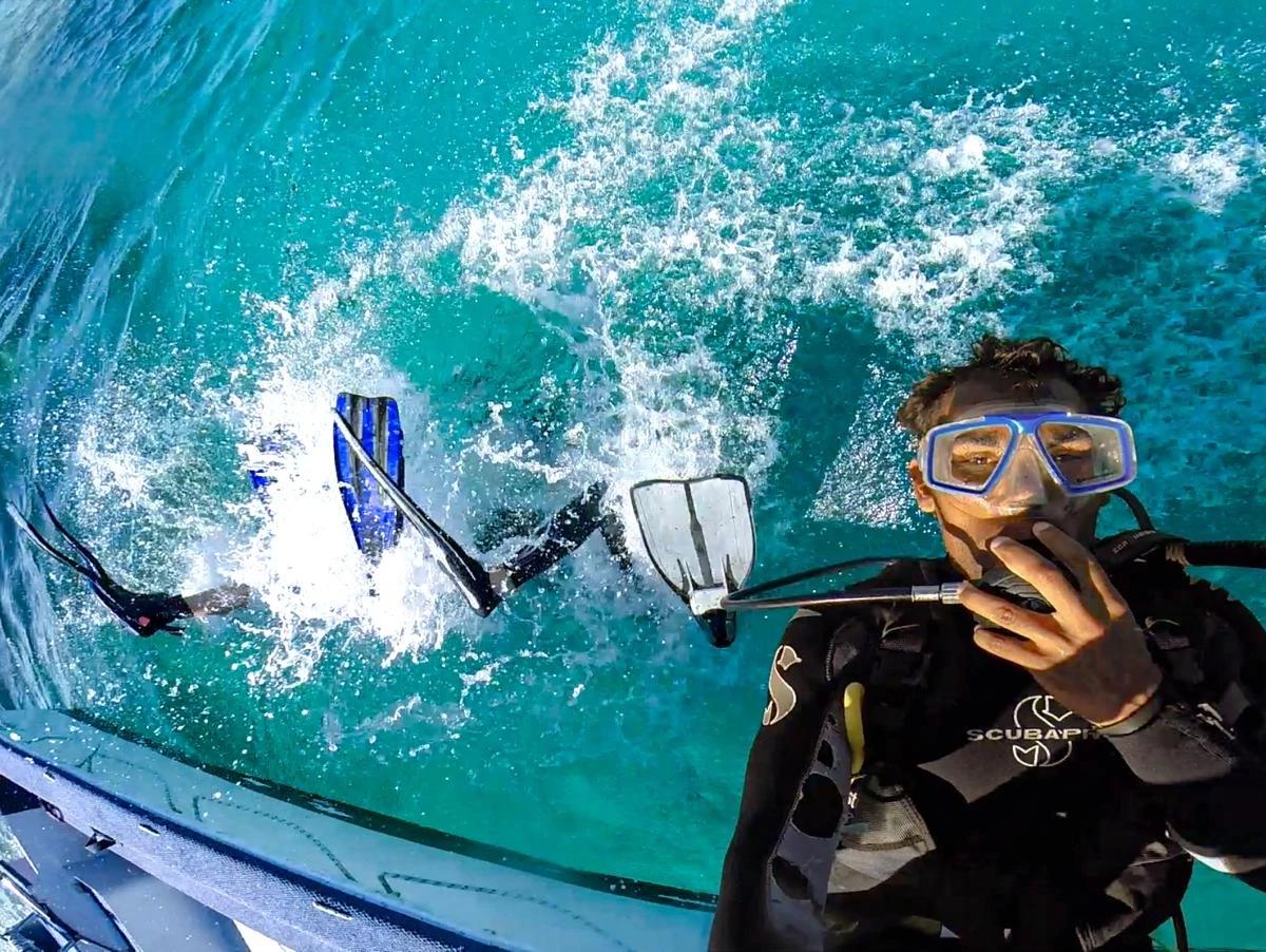 diving-in-mauritius-.webp