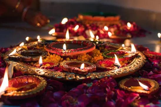 diwali-lights-glowing-across-a-mauritian-home--with-diyas--candles-and-vibrant-decorations-marking-the-festival-of-lights-in-mauritius..webp