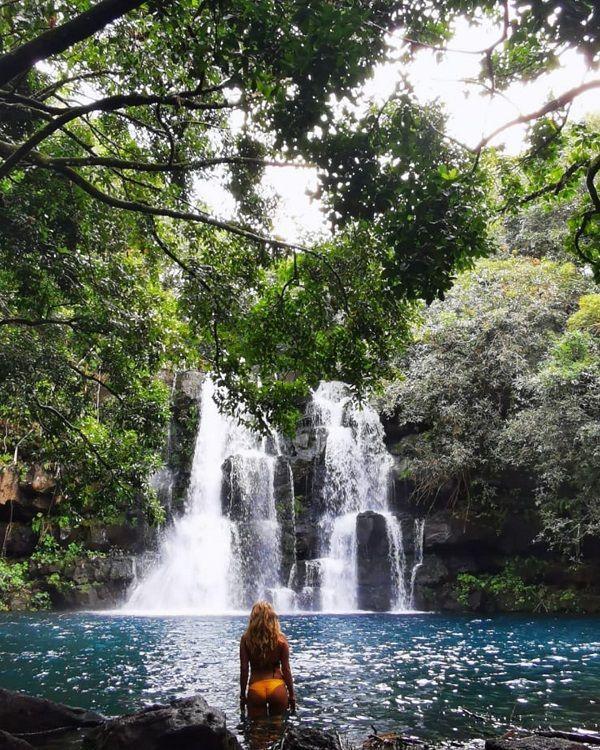 Eau Bleue Waterfall Beach photo 3