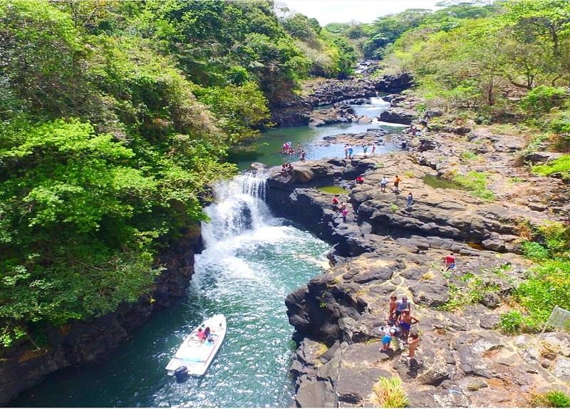 grse-waterfall Beach photo 2