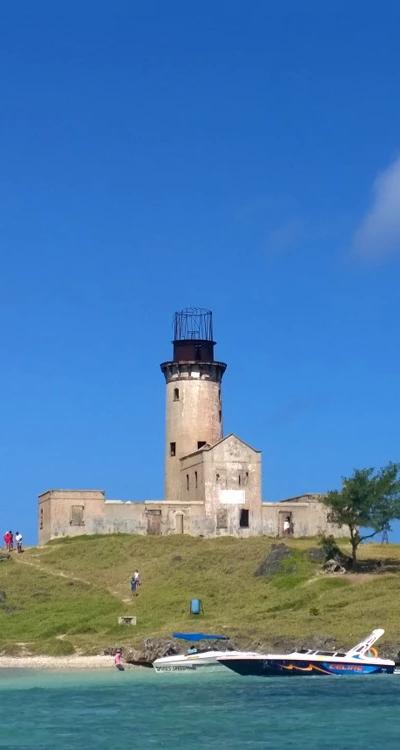 Ile au Phare (Lighthouse Island) Beach photo 6