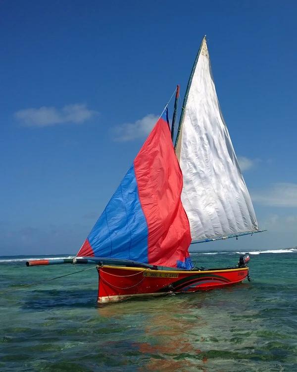 Ile au Phare Beach photo 2