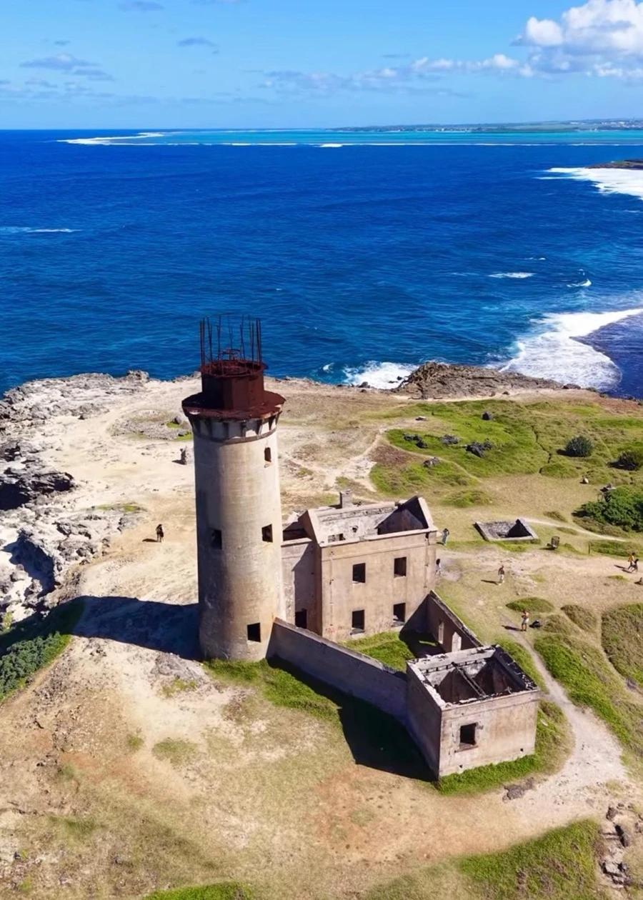 Ile au Phare (Lighthouse Island)