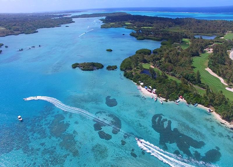 Catamaran Cruise - Ile aux Cerfs