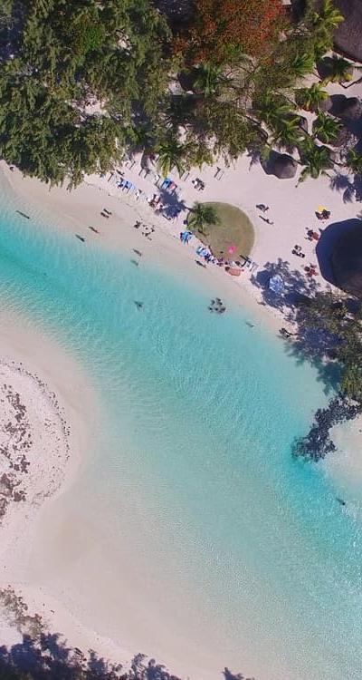 Ile aux Cerfs Beach photo 2
