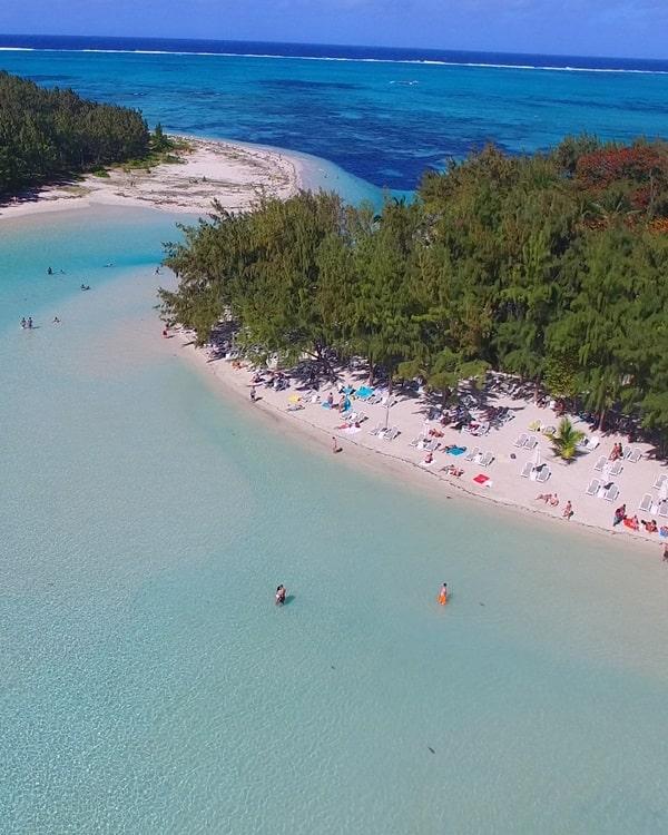 ile-aux-cerfs-catamaran.jpg