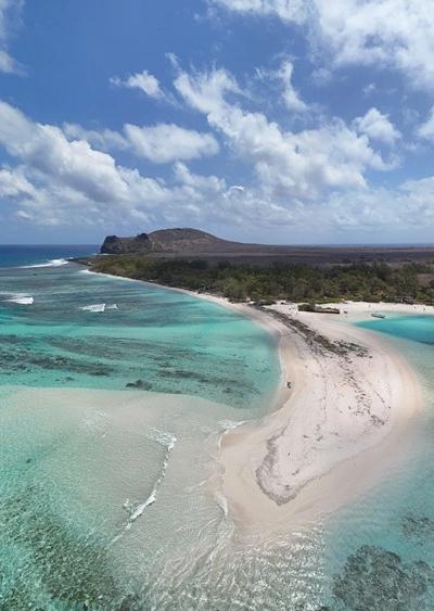 Catamaran - Ilot Gabriel Northern Islands - Shared Beach photo 7