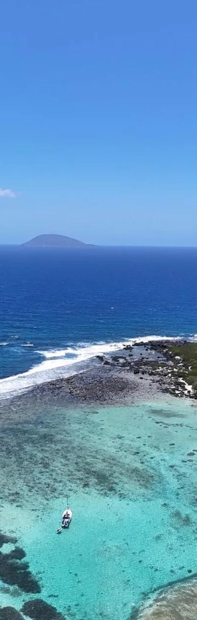 ilot-gabriel Beach photo 5