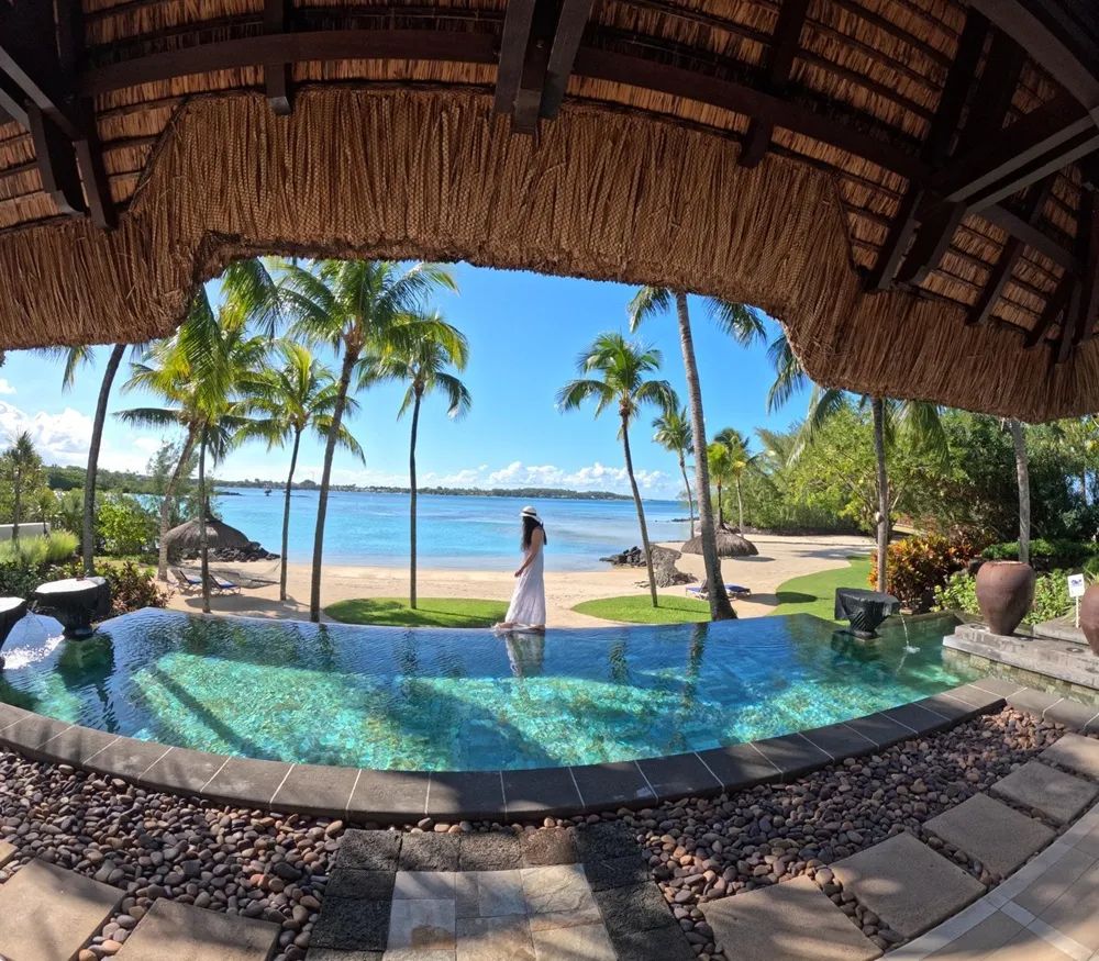 inside-the-exclusive-luxury-villas-of-shangri-la-le-touessrok-mauritius.webp
