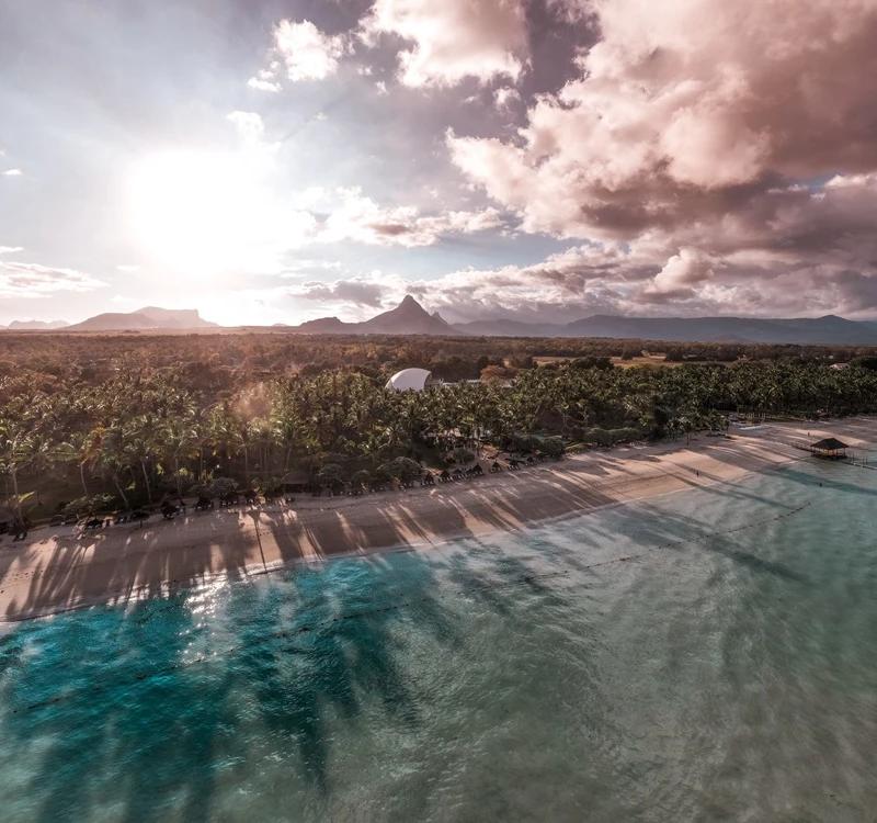 la-pirogue-resort.webp
