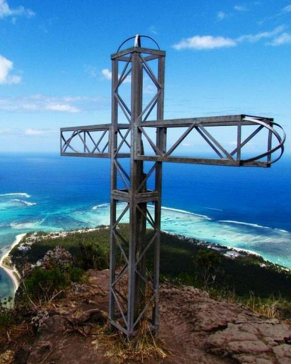 Le Morne Mountain Hike