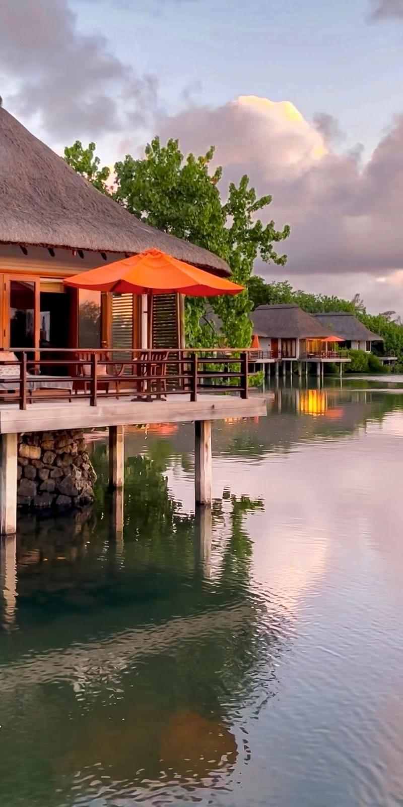 le-prince-maurice-over-water-accommodation-in-mauritius-.jpeg