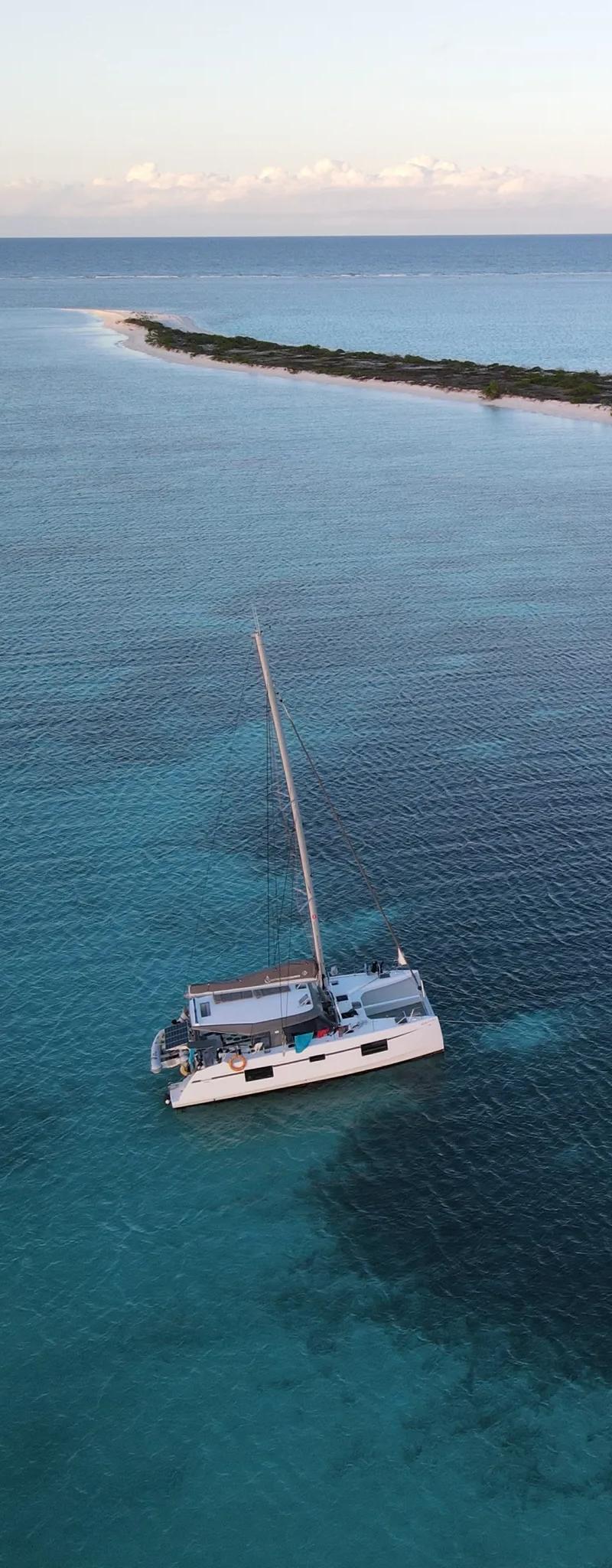 live-on-a-catamaran-on-isloand-of-mauritius.webp