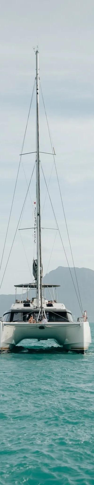Catamaran cruise to Îlot Bénitiers - Shared Beach photo 4