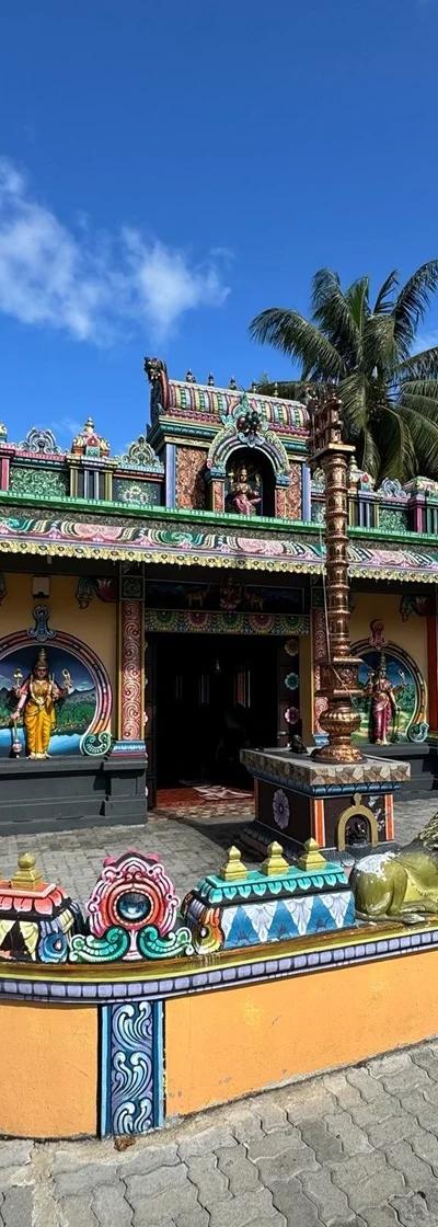 Labaraque Mariamen Kovil Mauritius | Tamil Hindu Temple in L’Escalier Beach photo 5