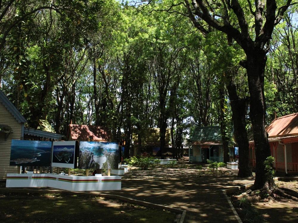 Naval Museum e il paesaggio circostante