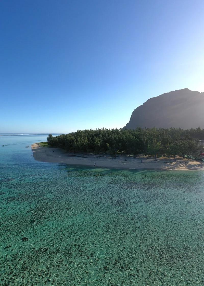 Le Morne La Pointe Beach photo 1