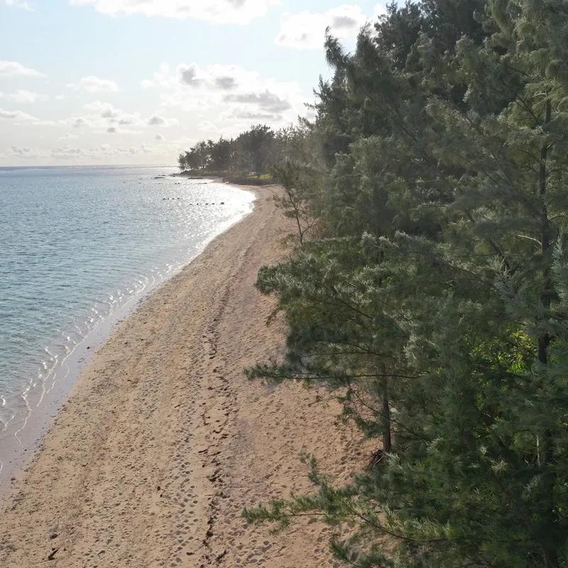 secret-beach-near-outrigger-hotel-in-the-south-of-mauritius.webp