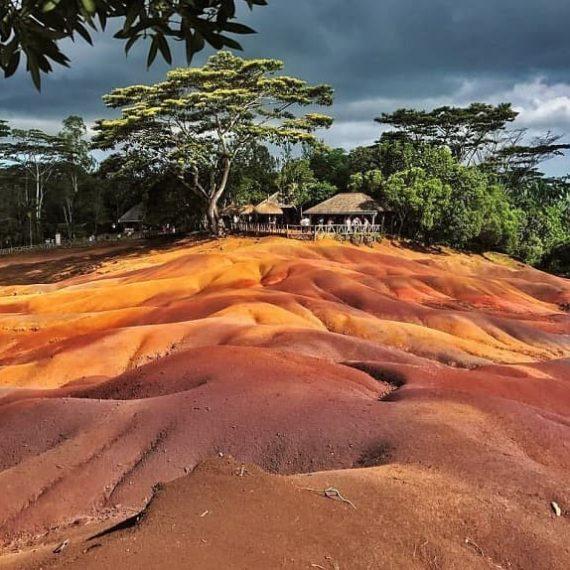 Seven Coloured Earth Beach photo 2