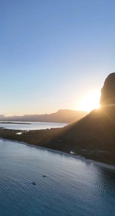 Hiking Le Morne Brabant