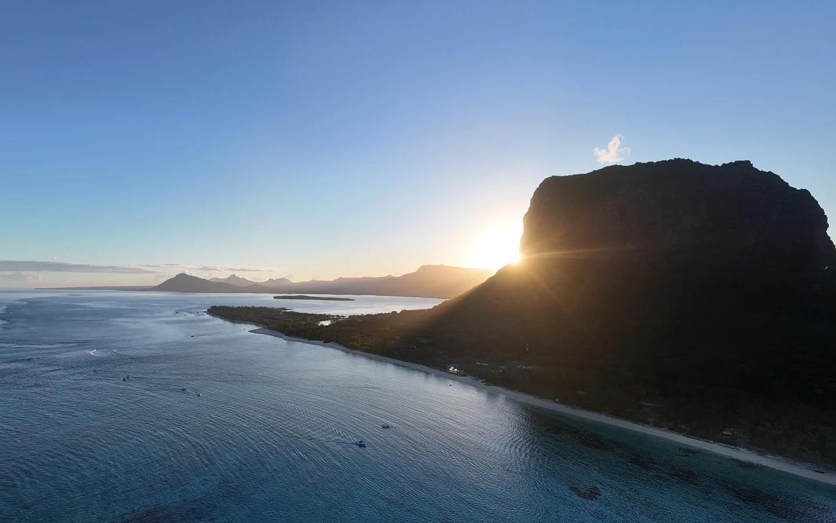 Hiking Le Morne Brabant