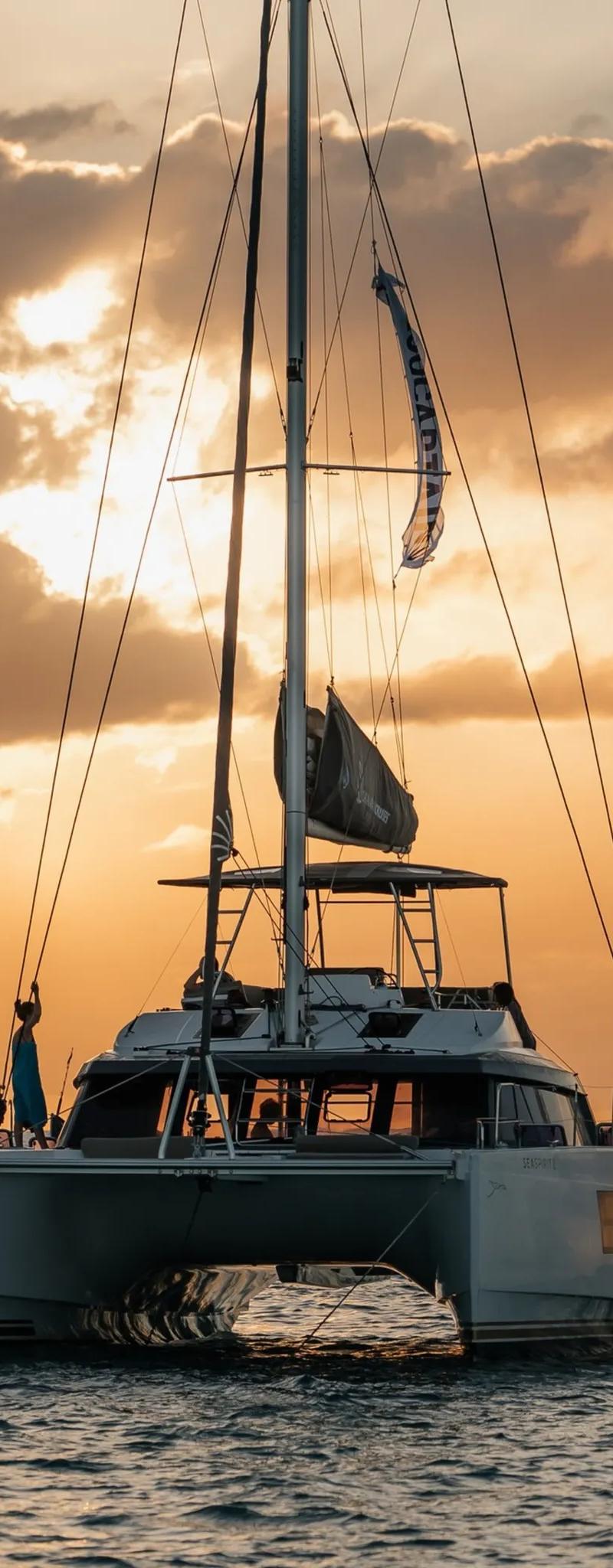 Catamaran - Sunset cruise - East Coast - Private