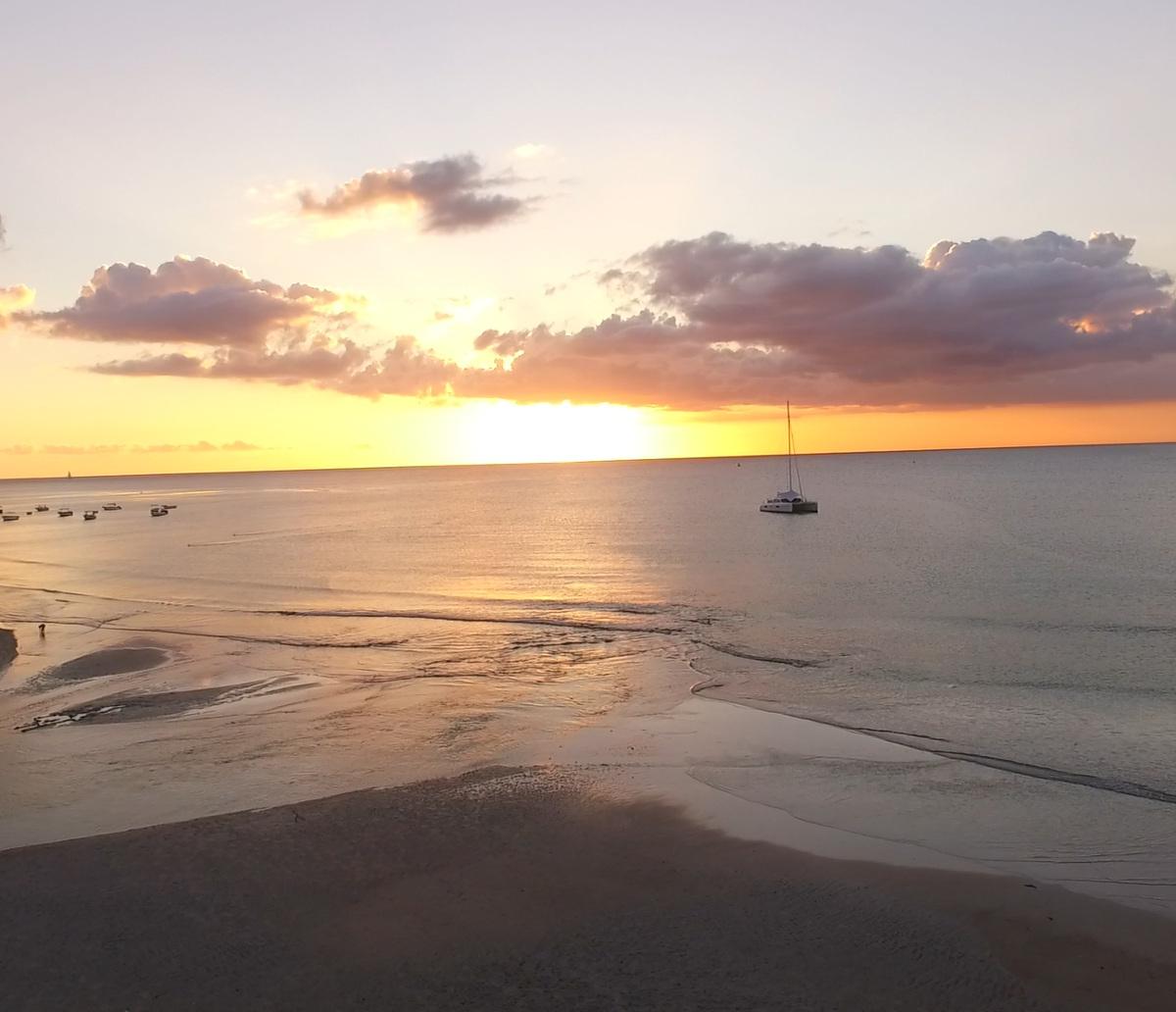 Catamaran Private Sunset & Dinner Cruise from Black River