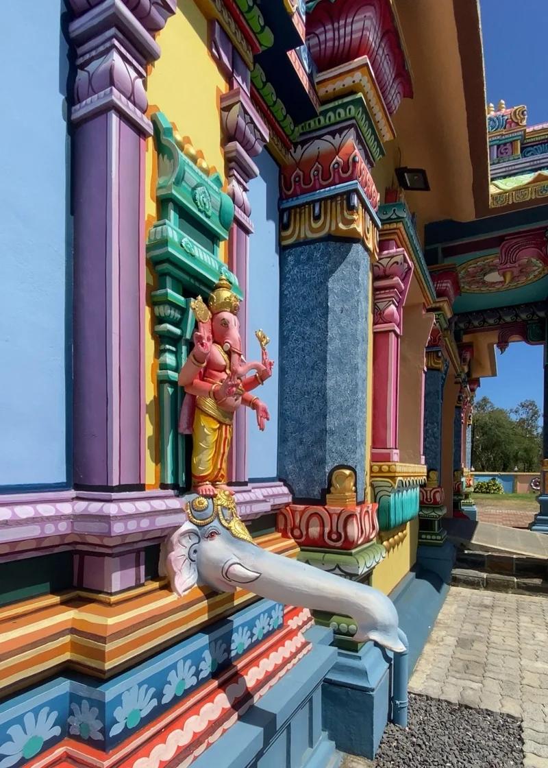 Sri Draubadi Ammen Temple Society Mauritius | Tamil Hindu Temple in Cap Malheureux Beach photo 8